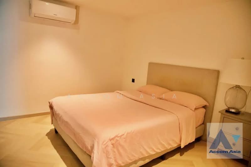 Fifty Fifth Tower, Bangkok, 84 Soi Sukhumvit 55, Sukhumvit Road, Khlong Tan Nua, Watthana, Bangkok, 4 Bedrooms, 275 sqm, Condo For Sale, by Accom Asia, 500405097 - DDproperty.com