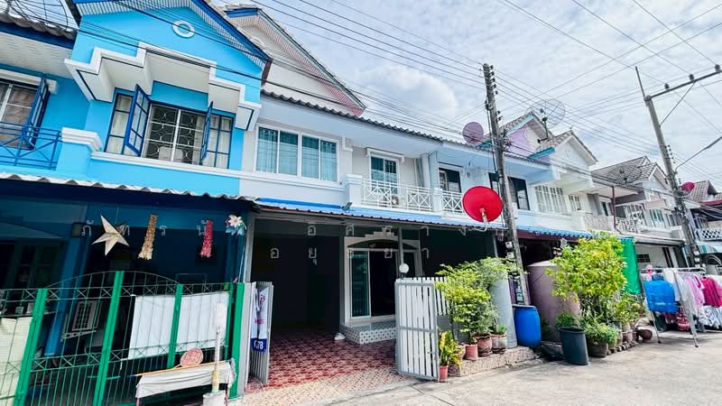 Lully Ville Lumlukka Klong 3 : ลัลลี่วิลล์ ลำลูกกาคลอง 3, ปทุมธานี, ลาดสวาย, ลำลูกกา, ปทุมธานี, 75 ตร.ม., ทาวน์เฮ้าส์ ขาย, โดย ภัทรนัน อิศรางกูร ณ อยุธยา, 500405158 - DDproperty.com
