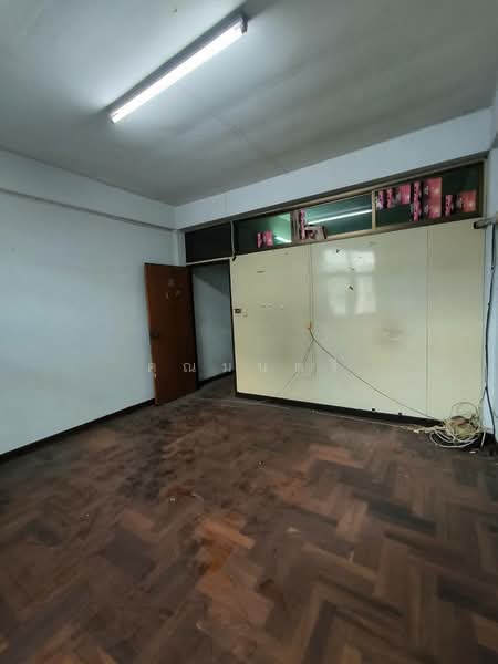 ขายอาคารพาณิชย์ 4 ชั้น ซอยกรุงเทพ-นนทบุรี 35 ทำเลดี ใกล้รถไฟฟ้าสถานีวงศ์สว่าง, กรุงเทพ, วงศ์สว่าง, บางซื่อ, กรุงเทพ, 160 ตร.ม., ตึกแถว-อาคารพาณิชย์ ขาย, โดย คุณมนตรี, 500405167 - DDproperty.com