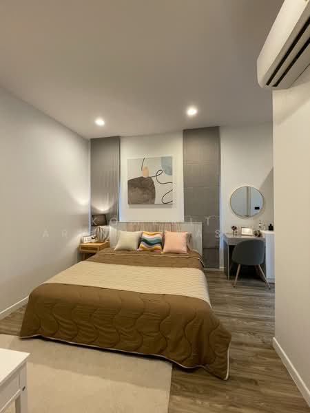 Burasiri Krungthep Kreetha, Bangkok, 95 Soi Pracha Ruam Chai, Hua Mak, Bang Kapi, Bangkok, 4 Bedrooms, 196 sqm, Single Detached House For Rent, by Komkrit Arunvessased, 500405174 - DDproperty.com
