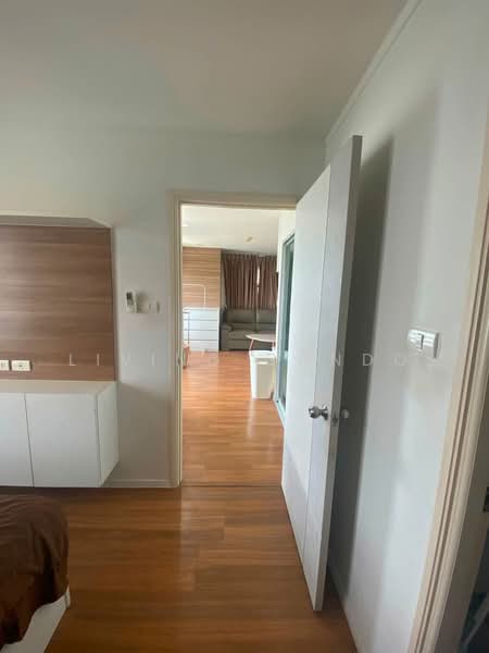 Lumpini Park Rama 9-Ratchada, Bangkok, 888 Chaturathit Road, Bang Kapi, Huai Khwang, Bangkok, 1 Bedroom, 37 sqm, Condo For Rent, by Living Condo, 500405199 - DDproperty.com