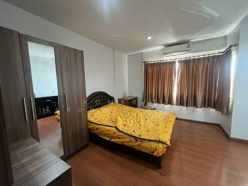 2-BR Townhouse, Bangkok, Tha Rang, Bang Khen, Bangkok, 2 Bedrooms, 200 sqm, Townhouse For Rent, by Komkrit Arunvessased, 500405209 - DDproperty.com