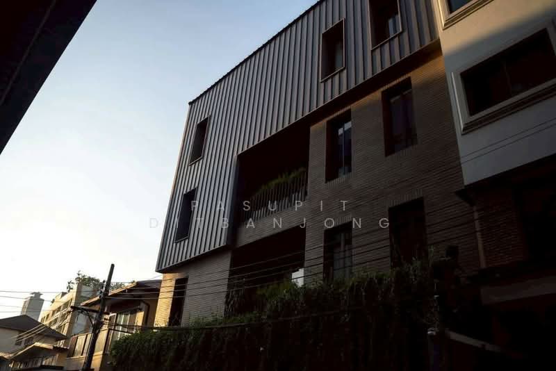 undefined, Bangkok, Khlong Tan Nua, Watthana, Bangkok, 5 Bedrooms, 506 sqm, Single Detached House For Sale, by Pasupit Ditbanjong, 500405223 - DDproperty.com