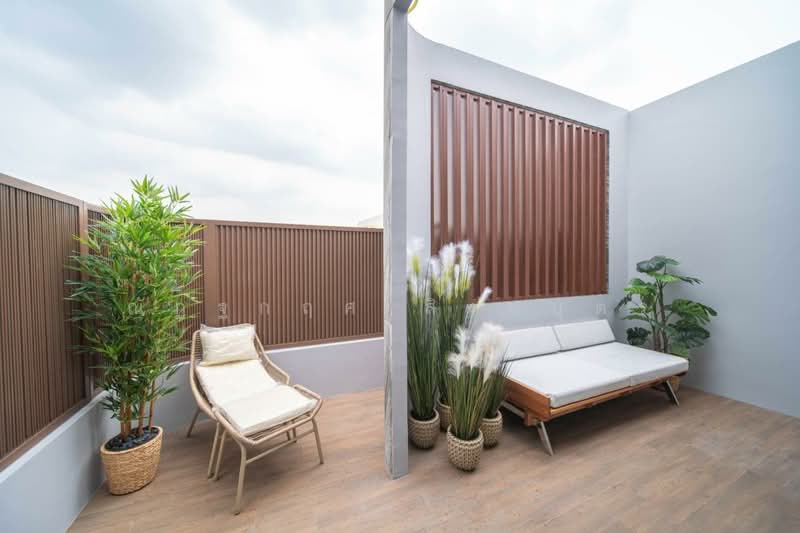 89 Residence Ratchada-Rama 9, Bangkok, Huai Khwang, Bangkok, 4 Bedrooms, 235 sqm, Single Detached House For Rent, by ณัฏฐกฤศ สิงหบุตร, 500405237 - DDproperty.com