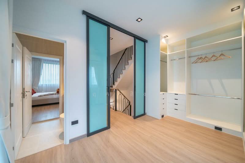 89 Residence Ratchada-Rama 9, Bangkok, Huai Khwang, Bangkok, 4 Bedrooms, 235 sqm, Single Detached House For Rent, by ณัฏฐกฤศ สิงหบุตร, 500405237 - DDproperty.com