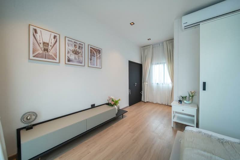 89 Residence Ratchada-Rama 9, Bangkok, Huai Khwang, Bangkok, 4 Bedrooms, 235 sqm, Single Detached House For Rent, by ณัฏฐกฤศ สิงหบุตร, 500405237 - DDproperty.com