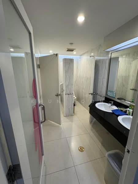For Rent: Office Space in the Heart of Sukhumvit, Near BTS Phrom Phong (SPSSR290), Bangkok, สุขุมวิท, Khong Tan, Khlong Toei, Bangkok, , 518 sqm, Office Space For Rent, by Khun Poon, 500405265 - DDproperty.com