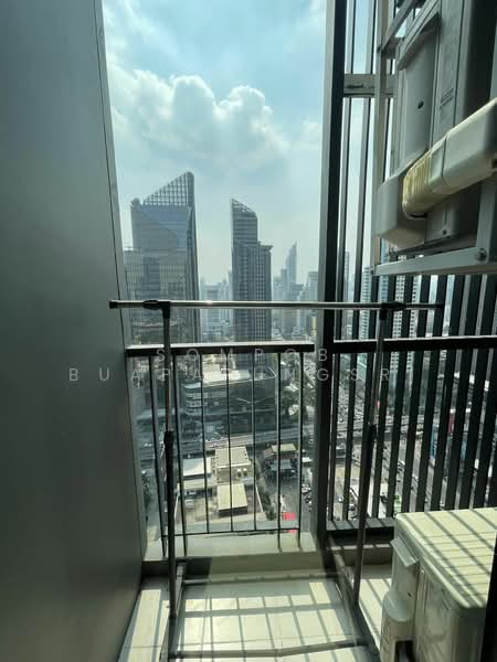 Life Asoke, Bangkok, Asoke-Dindang Road, Bang Kapi, Huai Khwang, Bangkok, 2 Bedrooms, 35 sqm, Condo For Rent, by Sompob Buaparungsri, 500405356 - DDproperty.com
