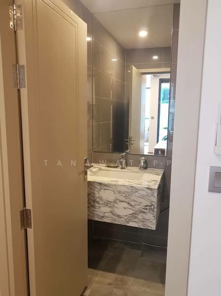 Q Chidlom-Phetchaburi, Bangkok, 1088 Phetchaburi Road, Makkasan, Ratchathewi, Bangkok, 1 Bedroom, 35 sqm, Condo For Rent, by Tanawat PP, 500405389 - DDproperty.com