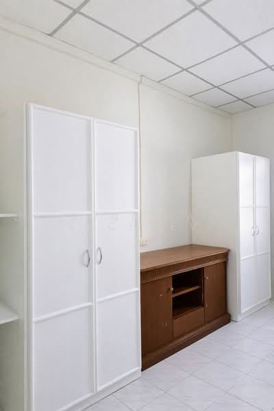 ทาวน์เฮ้าส์ 2 ชั้น ซอยศรีด่าน 15, Samut Prakan, Samrong Nua, Muang Samut Prakarn, Samut Prakan, 3 Bedrooms, 100 sqm, Townhouse For Rent, by Sunitra Sachdev, 500405400 - DDproperty.com
