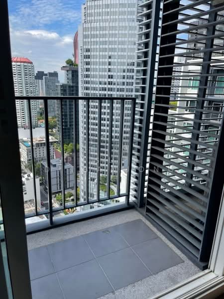 Siri At Sukhumvit, Bangkok, 902 Sukhumvit Road, Phra Kanong, Khlong Toei, Bangkok, 1 Bedroom, 52 sqm, Condo For Rent, by Pasupit Ditbanjong, 500405460 - DDproperty.com