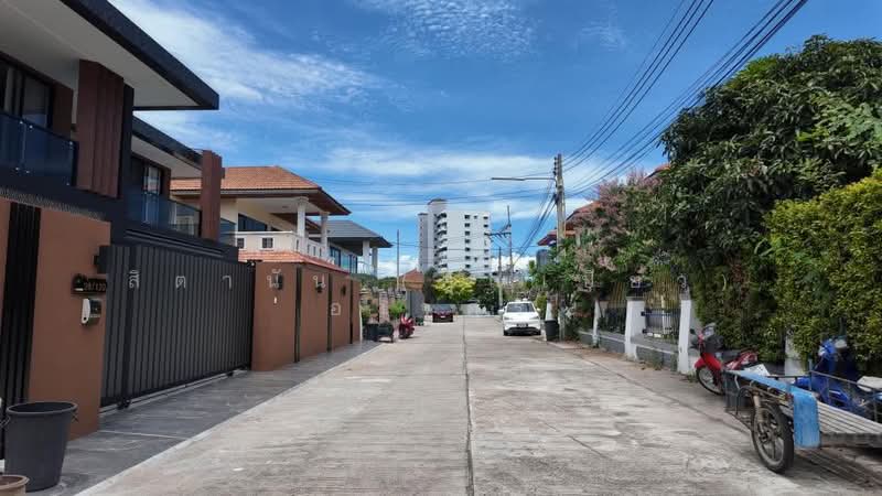 Eakmongkol village, Chon Buri (Pattaya), ชัยพฤกษ์ ซอย 4, Nong Pru, Bang Lamung (Pattaya), Chon Buri (Pattaya), 4 Bedrooms, 250 sqm, Single Detached House For Sale, by สิตานัน (คุณเปียว) อาจศิริ, 500405478 - DDproperty.com