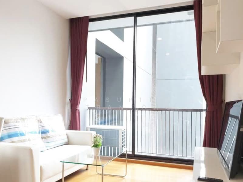Noble Revo Silom, Bangkok, 88 Soi Surasak Surasak Road, Silom, Bang Rak, Bangkok, 1 Bedroom, 35 sqm, Condo For Rent, by Pasupit Ditbanjong, 500405502 - DDproperty.com