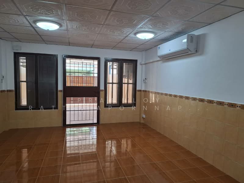 Maneeya Ville, Bangkok, Soi Wachiratham Sathit 12, Bang Chak, Phra Khanong, Bangkok, 2 Bedrooms, 110 sqm, Single Detached House For Rent, by Praeploy Rattanapornnapapatch, 500405522 - DDproperty.com