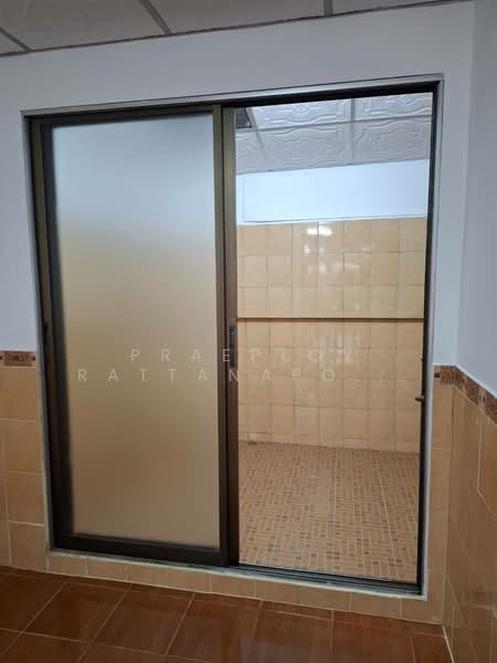 Maneeya Ville, Bangkok, Soi Wachiratham Sathit 12, Bang Chak, Phra Khanong, Bangkok, 2 Bedrooms, 110 sqm, Single Detached House For Rent, by Praeploy Rattanapornnapapatch, 500405522 - DDproperty.com