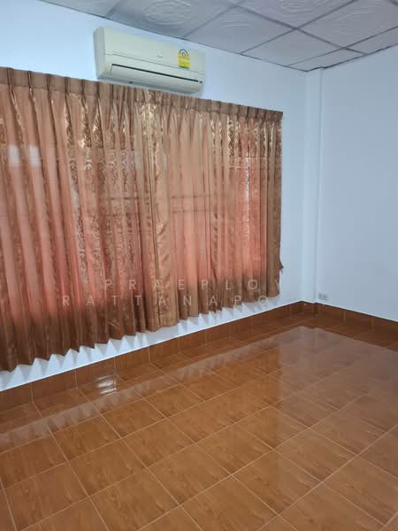 Maneeya Ville, Bangkok, Soi Wachiratham Sathit 12, Bang Chak, Phra Khanong, Bangkok, 2 Bedrooms, 110 sqm, Single Detached House For Rent, by Praeploy Rattanapornnapapatch, 500405522 - DDproperty.com