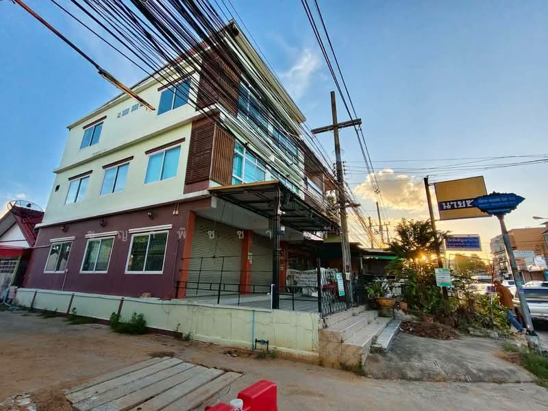 ขายอาคารพาณิชย์ 3 ชั้น ทำเลทองศูนย์กลางการค้าศรีราชา ติดถนนเมน ใกล้เซ็นทรัลศรีราชา, Chon Buri (Pattaya), Surasak, Si Racha, Chon Buri (Pattaya), , 189 sqm, Shophouse For Sale, by ชญาพิชชา พันธกิจ, 500405539 - DDproperty.com