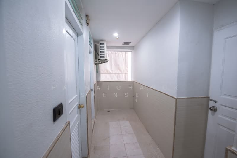 President Park Sukhumvit 24, Bangkok, 99 Sukhumvit 24 Alley, Khlongtoei Nua, Watthana, Bangkok, 3 Bedrooms, 265 sqm, Condo For Rent, by Hathaichanok Saenset, 500405553 - DDproperty.com