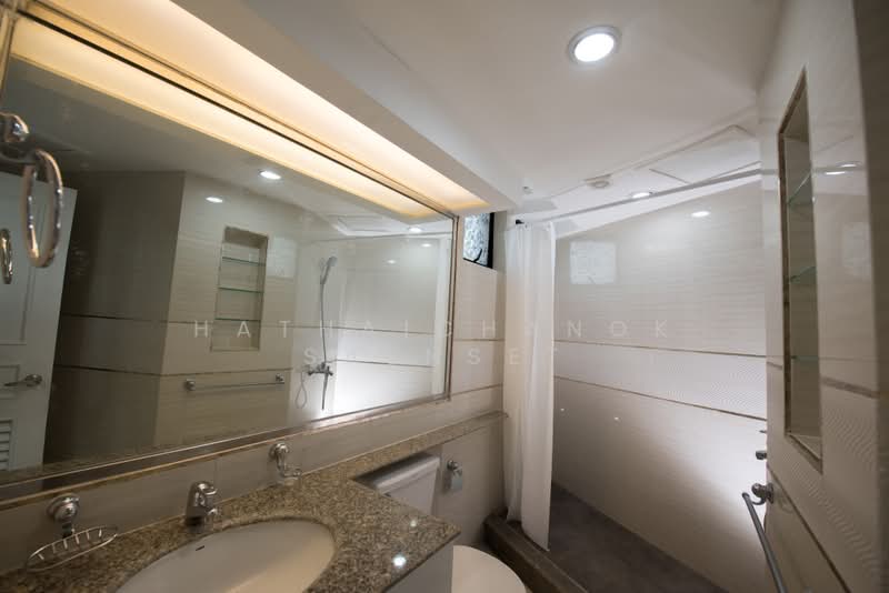 President Park Sukhumvit 24, Bangkok, 99 Sukhumvit 24 Alley, Khlongtoei Nua, Watthana, Bangkok, 3 Bedrooms, 265 sqm, Condo For Rent, by Hathaichanok Saenset, 500405553 - DDproperty.com
