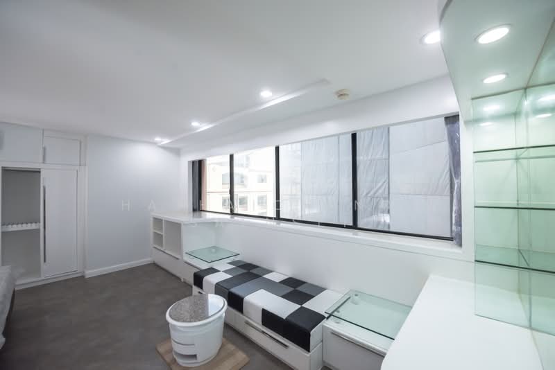 President Park Sukhumvit 24, Bangkok, 99 Sukhumvit 24 Alley, Khlongtoei Nua, Watthana, Bangkok, 3 Bedrooms, 265 sqm, Condo For Rent, by Hathaichanok Saenset, 500405553 - DDproperty.com