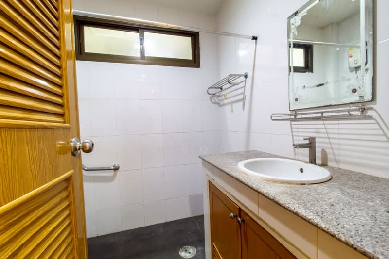พาดหัวภาษาไทย: ทาวน์โฮมกลางสาทร, Bangkok, Chong Nonsi, Yan Nawa, Bangkok, 4 Bedrooms, 250 sqm, Townhouse For Sale, by Vimon Boodpha, 500405555 - DDproperty.com