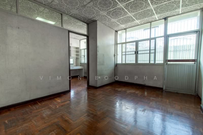 พาดหัวภาษาไทย: ทาวน์โฮมกลางสาทร, Bangkok, Chong Nonsi, Yan Nawa, Bangkok, 4 Bedrooms, 250 sqm, Townhouse For Sale, by Vimon Boodpha, 500405555 - DDproperty.com