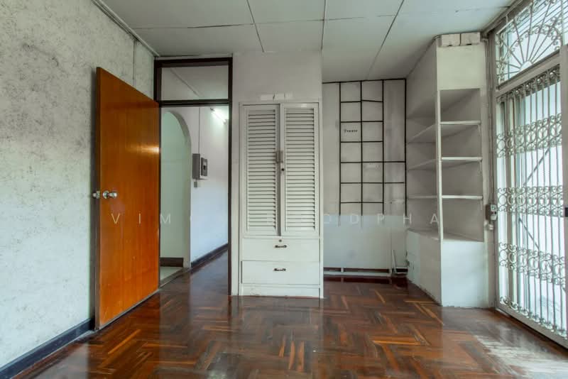 พาดหัวภาษาไทย: ทาวน์โฮมกลางสาทร, Bangkok, Chong Nonsi, Yan Nawa, Bangkok, 4 Bedrooms, 250 sqm, Townhouse For Sale, by Vimon Boodpha, 500405555 - DDproperty.com