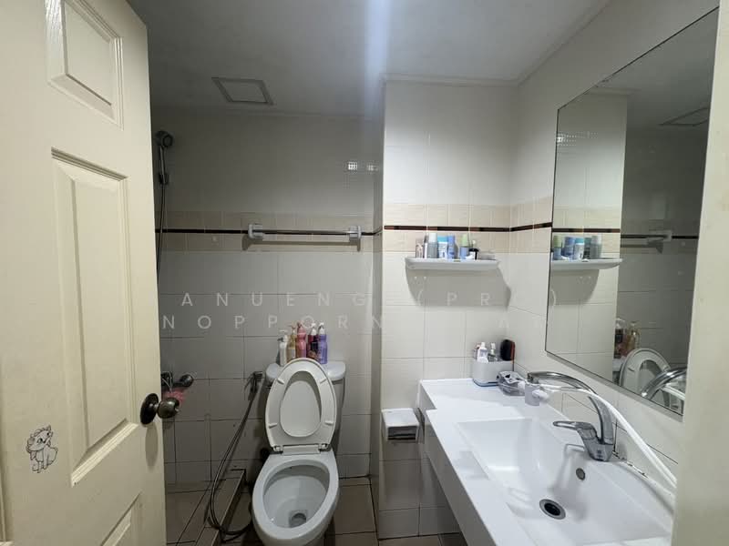 Lumpini Place Narathiwas-Chaopraya, Bangkok, 1298 Rama 3 Road, Chong Nonsi, Yan Nawa, Bangkok, 1 Bedroom, 22 sqm, Condo For Sale, by Kanueng (Pro) Noppornpitak, 500405557 - DDproperty.com