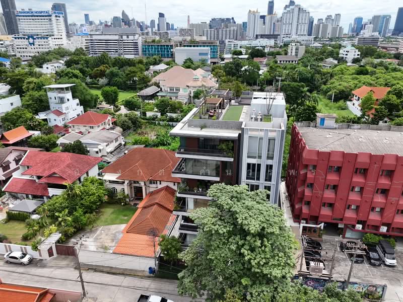 Kalm Penthouse, Bangkok, Soi Phetchaburi 47, Lane 2, Bang Kapi, Huai Khwang, Bangkok, 3 Bedrooms, 226 sqm, Condo For Sale, by อลงกต คำนวรพร, 500405569 - DDproperty.com