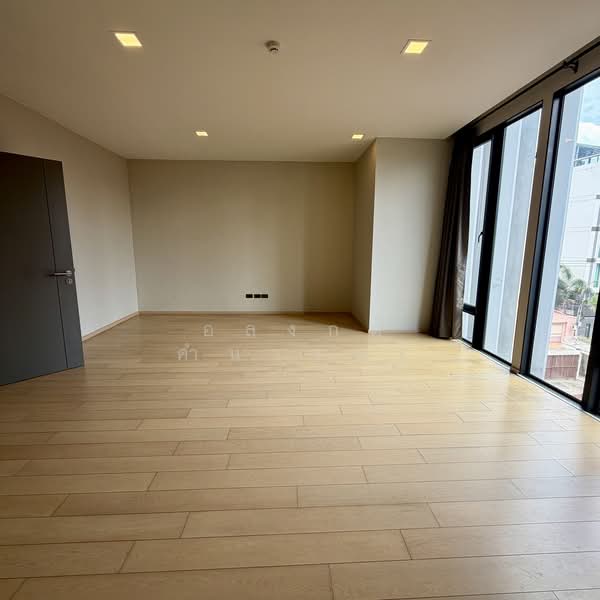 Kalm Penthouse, Bangkok, Soi Phetchaburi 47, Lane 2, Bang Kapi, Huai Khwang, Bangkok, 3 Bedrooms, 226 sqm, Condo For Sale, by อลงกต คำนวรพร, 500405569 - DDproperty.com