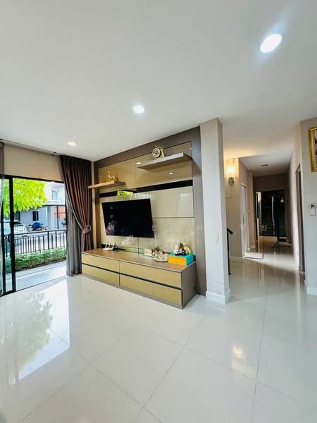 Life Bangkok Boulevard Ratchaphruek-Pinklao : ไลฟ์ บางกอก บูเลอวาร์ด ราชพฤกษ์-ปิ่นเกล้า, นนทบุรี, ถนน บางกรวย-กรุงนนท์, มหาสวัสดิ์, บางกรวย, นนทบุรี, 191 ตร.ม., บ้านเดี่ยว ขาย, โดย สรภพ ยอดไชย (สีฝุ่น), 500405590 - DDproperty.com