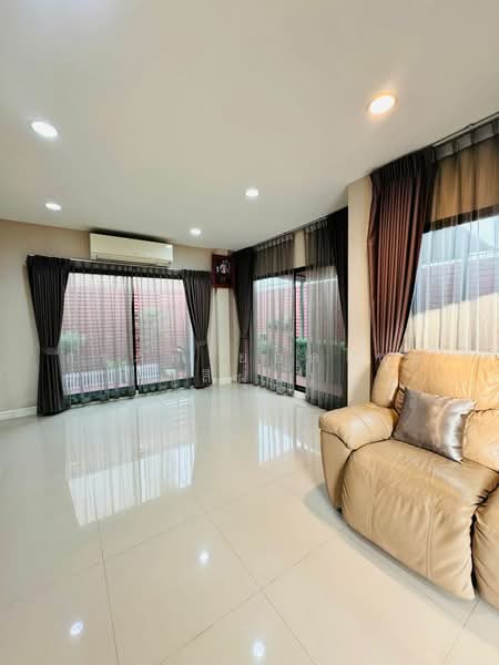 Life Bangkok Boulevard Ratchaphruek-Pinklao : ไลฟ์ บางกอก บูเลอวาร์ด ราชพฤกษ์-ปิ่นเกล้า, นนทบุรี, ถนน บางกรวย-กรุงนนท์, มหาสวัสดิ์, บางกรวย, นนทบุรี, 191 ตร.ม., บ้านเดี่ยว ขาย, โดย สรภพ ยอดไชย (สีฝุ่น), 500405590 - DDproperty.com