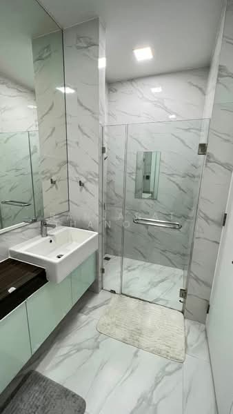 Noble BE19 Sukhumvit, Bangkok, 89 Sukhumvit 19 Alley, Khlong Tan Nua, Watthana, Bangkok, 2 Bedrooms, 61 sqm, Condo For Rent, by Banjarat Thanomchat, 500405618 - DDproperty.com