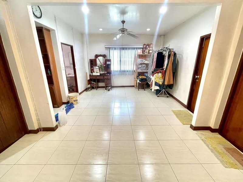 ขาย อาคารพาณิชย์ 2 คูหา ซอยภูมิจิตร (ซอยสุขุมวิท 46), Bangkok, Phra Kanong, Khlong Toei, Bangkok, , 240 sqm, Shophouse For Sale, by กรณวัสส์ กัณฑวัสส์วงส์, 500405631 - DDproperty.com