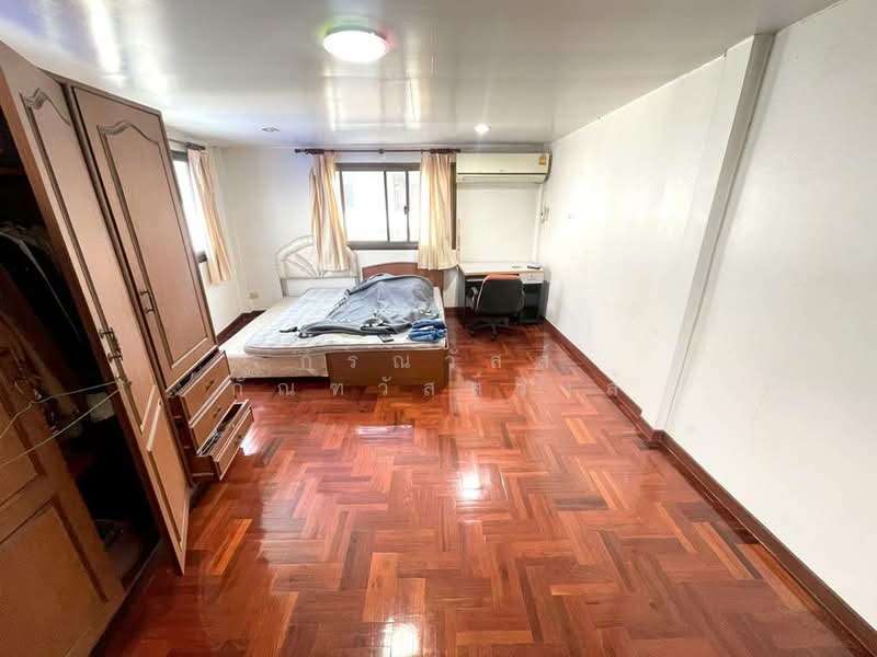 ขาย อาคารพาณิชย์ 2 คูหา ซอยภูมิจิตร (ซอยสุขุมวิท 46), Bangkok, Phra Kanong, Khlong Toei, Bangkok, , 240 sqm, Shophouse For Sale, by กรณวัสส์ กัณฑวัสส์วงส์, 500405631 - DDproperty.com