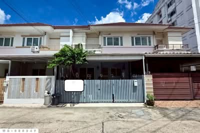 ขาย - ทาวน์เฮ้าส์ หมู่บ้านสิริยาทาวน์ สวนสยาม 12 ใกล้ MRT สถานีนพรัตน์ WR-055247, กรุงเทพ