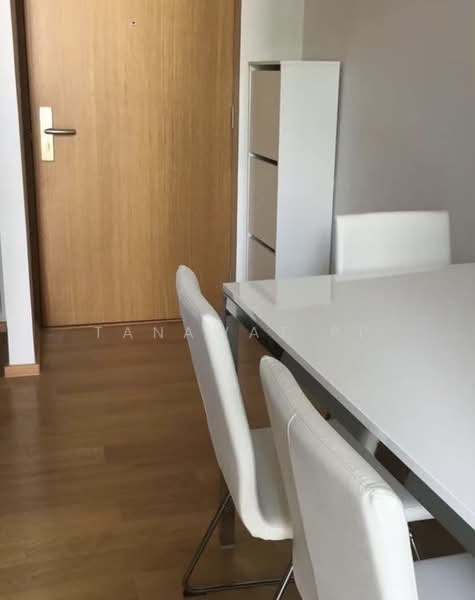 Noble Revo Silom, Bangkok, 88 Soi Surasak Surasak Road, Silom, Bang Rak, Bangkok, 1 Bedroom, 34 sqm, Condo For Rent, by Tanawat PP, 500405673 - DDproperty.com