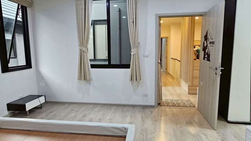 Noble Gable Watcharapol, Bangkok, Phoemsin Road, Khlong Tanon, Sai Mai, Bangkok, 3 Bedrooms, 225 sqm, Single Detached House For Rent, by ณัฏฐกฤศ สิงหบุตร, 500405703 - DDproperty.com