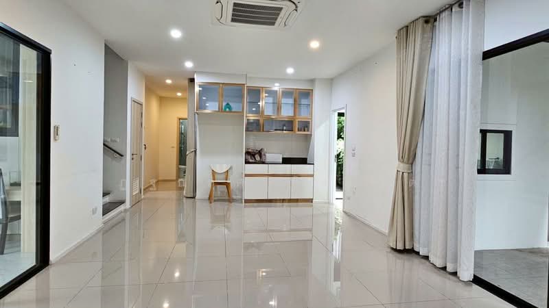 Noble Gable Watcharapol, Bangkok, Phoemsin Road, Khlong Tanon, Sai Mai, Bangkok, 3 Bedrooms, 225 sqm, Single Detached House For Rent, by ณัฏฐกฤศ สิงหบุตร, 500405703 - DDproperty.com
