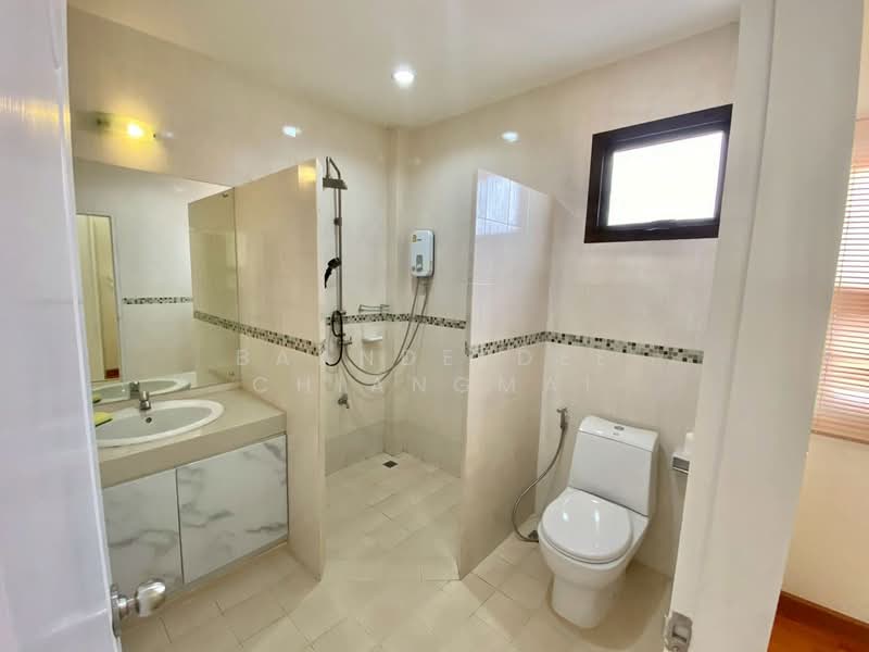บ้านให้เช่า – ใกล้โรงเรียนนานาชาติลานนา–หางดง เพียง 5 นาที ค่าเช่า 28,000 บาท / เดือน No.14H1108, เชียงใหม่, บ้านแหวน, หางดง, เชียงใหม่, 150 ตร.ม., บ้านเดี่ยว ให้เช่า, โดย Baandeedee Chiangmai, 500405730 - DDproperty.com