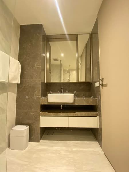 Fynn Asoke, Bangkok, 28 Sukhumvit 10 Alley, Khlong Toei, Bangkok, 1 Bedroom, 38 sqm, Condo For Rent, by Anya Atarchanai, 500405819 - DDproperty.com