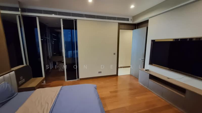 Q1 Sukhumvit, Bangkok, 1 Sukhumvit Road, Khlong Toei, Bangkok, 3 Bedrooms, 210 sqm, Condo For Rent, by Simon Decalf, 500405826 - DDproperty.com