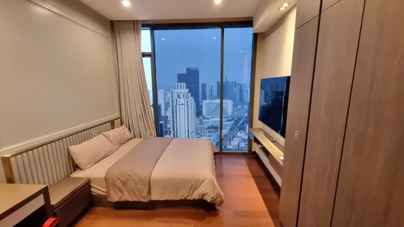 Q1 Sukhumvit, Bangkok, 1 Sukhumvit Road, Khlong Toei, Bangkok, 3 Bedrooms, 210 sqm, Condo For Rent, by Simon Decalf, 500405826 - DDproperty.com