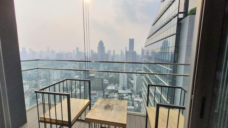 Q1 Sukhumvit, Bangkok, 1 Sukhumvit Road, Khlong Toei, Bangkok, 3 Bedrooms, 210 sqm, Condo For Rent, by Simon Decalf, 500405826 - DDproperty.com
