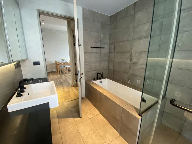 The Lofts Asoke, Bangkok, Sukhumvit 21 Road, Khlongtoei Nua, Watthana, Bangkok, 2 Bedrooms, 75 sqm, Condo For Sale, by Anya Atarchanai, 500405848 - DDproperty.com