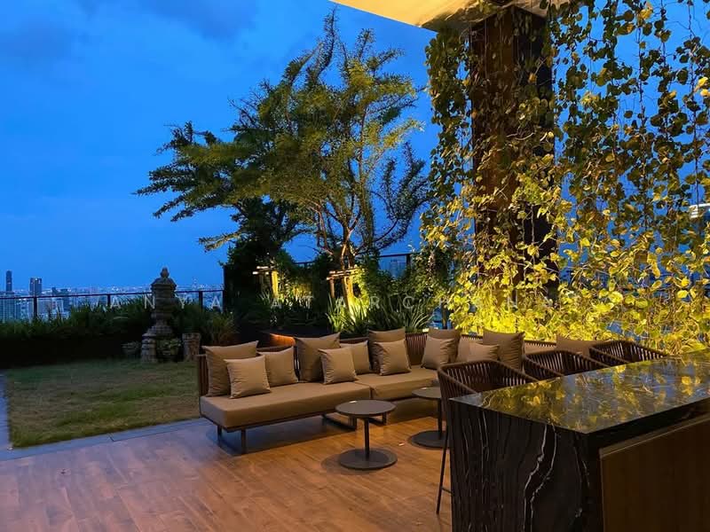 The Lofts Asoke, Bangkok, Sukhumvit 21 Road, Khlongtoei Nua, Watthana, Bangkok, 2 Bedrooms, 75 sqm, Condo For Sale, by Anya Atarchanai, 500405848 - DDproperty.com