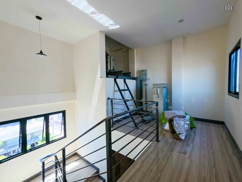 Opportunity! newly built apartment building in Ladprao 58/1, Bangkok, ลาดพร้าว, Wang Thonglang, Bangkok, 10+ Bedrooms, 1,142 sqm, Townhouse For Sale, by ขายตึกอพาร์ทเม้นตึกใหม่แข็งแรงลาดพร้าว 58/1 ขนาด 102 ตร.วา 5 ชั้น, 500405871 - DDproperty.com