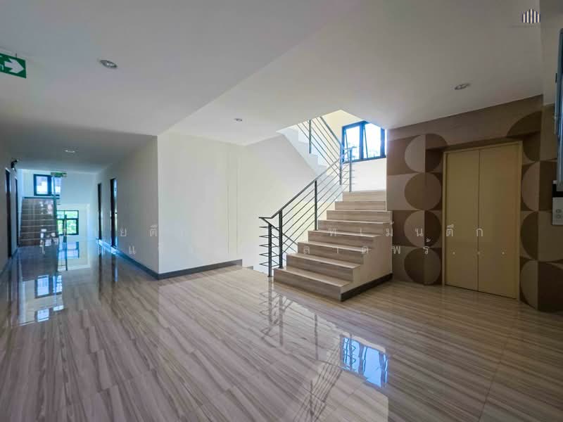 Opportunity! newly built apartment building in Ladprao 58/1, Bangkok, ลาดพร้าว, Wang Thonglang, Bangkok, 10+ Bedrooms, 1,142 sqm, Townhouse For Sale, by ขายตึกอพาร์ทเม้นตึกใหม่แข็งแรงลาดพร้าว 58/1 ขนาด 102 ตร.วา 5 ชั้น, 500405871 - DDproperty.com