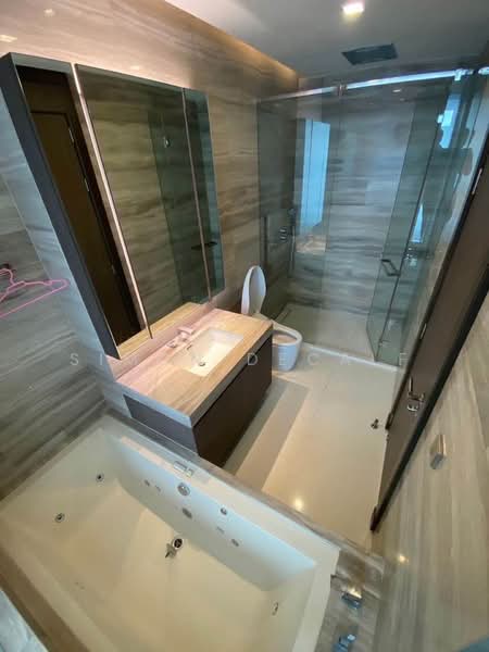 Q1 Sukhumvit, Bangkok, 1 Sukhumvit Road, Khlong Toei, Bangkok, 2 Bedrooms, 94 sqm, Condo For Rent, by Simon Decalf, 500405885 - DDproperty.com