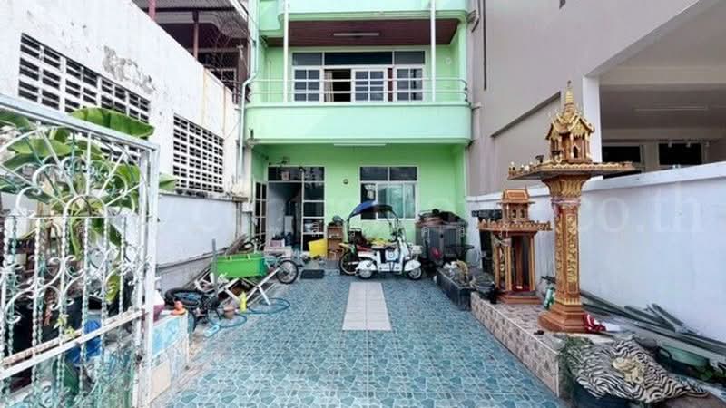 รามอินทราซอย 4, กรุงเทพ, รามอินทรา, อนุสาวรีย์, บางเขน, กรุงเทพ, 120 ตร.ม., ทาวน์เฮ้าส์ ขาย, โดย คุณ พิมพ์สิริ คุ้มภัยรัญ ( ทราย ), 500405892 - DDproperty.com